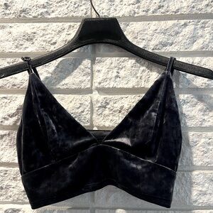 Black Bralette Top - Forever 21 - Velour